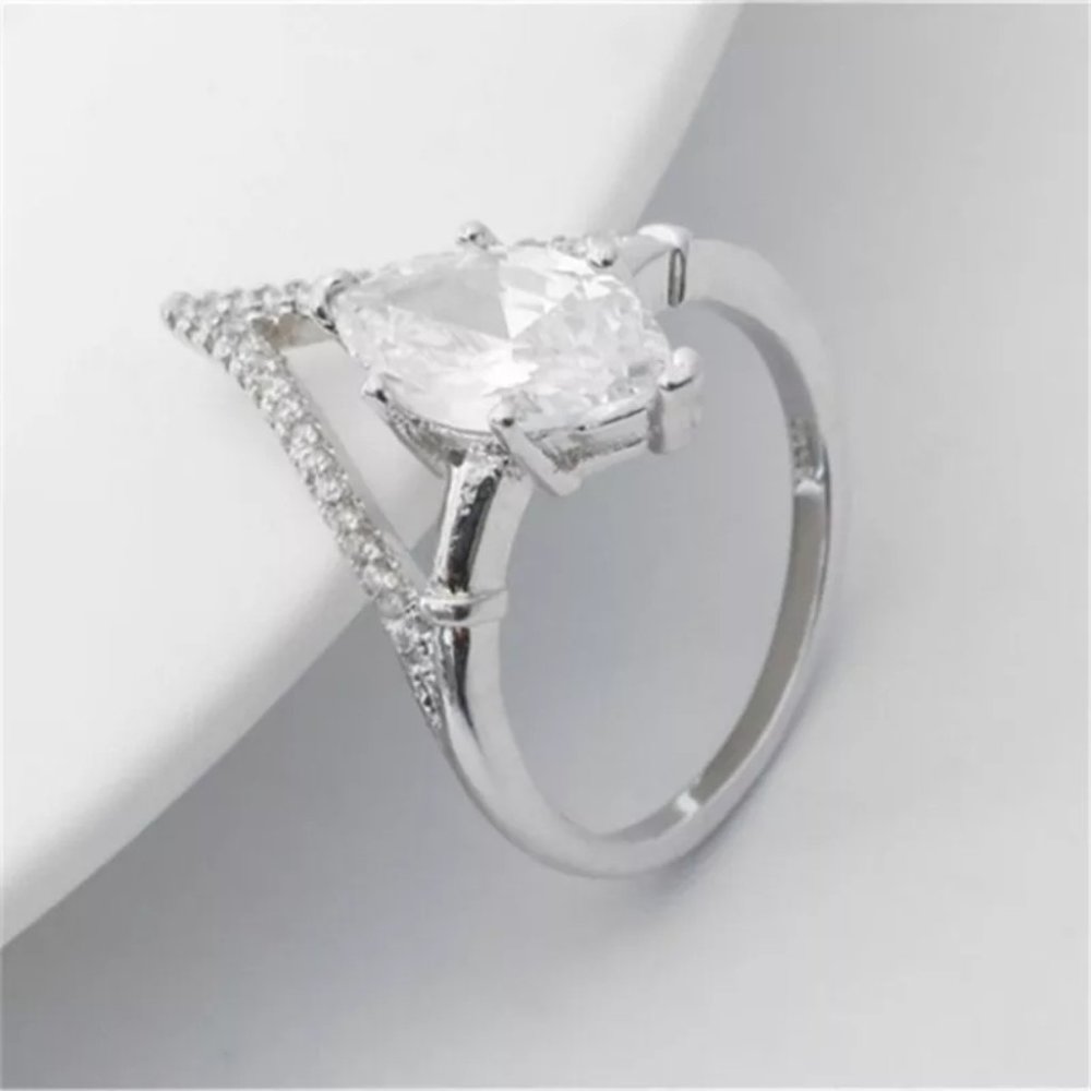 Bridal Wedding Engagement White Sapphire Ring - Picture 3 of 3